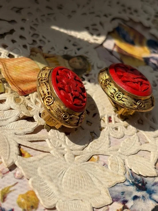 Vintage Red Floral Carved cinnabar Earrings with Gold Tone Frame - Picture 3 of 4